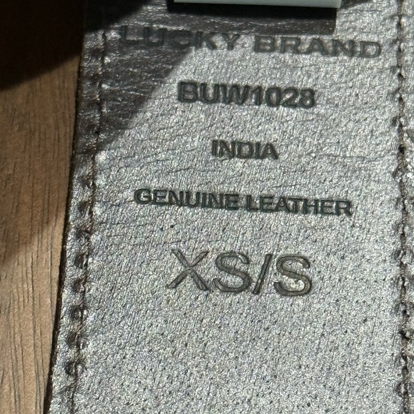 Lucky Brand brown Belt with Gold/brass colored Buckle - Picture 6 of 7